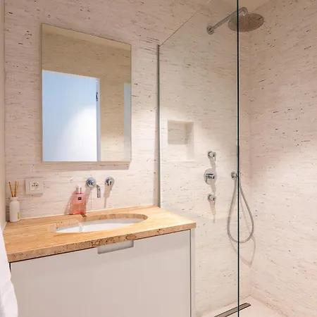 Coastal Family Retreat In L Modern 2br For 4 Διαμέρισμα *